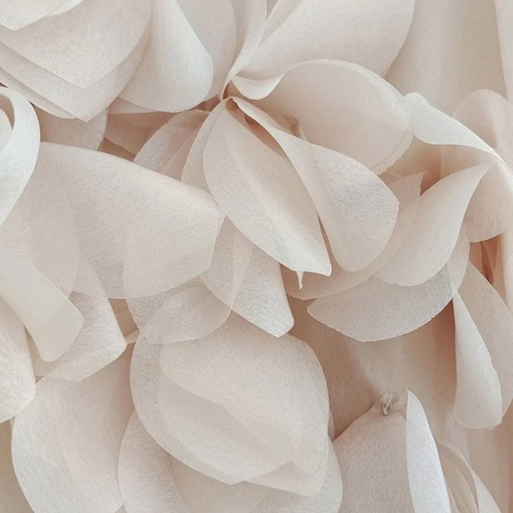 L’atiste By Amy ORGANZA Maxi DRESS WITH 3D FLORAL APPLIQUÉS Size S - Picture 5 of 7